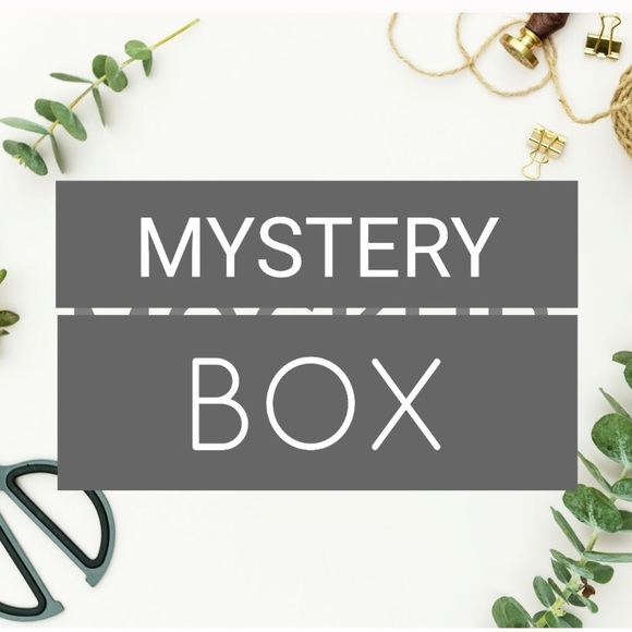 🌈✨”Me Time” LARGE mystery box (See the reviews!) - Picture 3 of 4